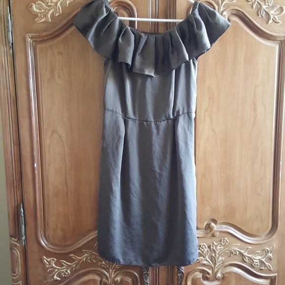 Banana Republic Dresses & Skirts - Silk Banana Republic Dress